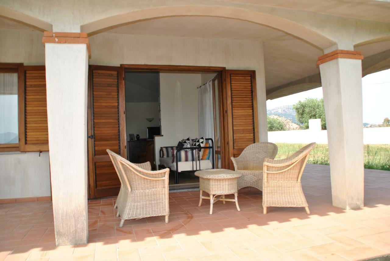 Casa Sa Serra Lotzorai Exteriör bild